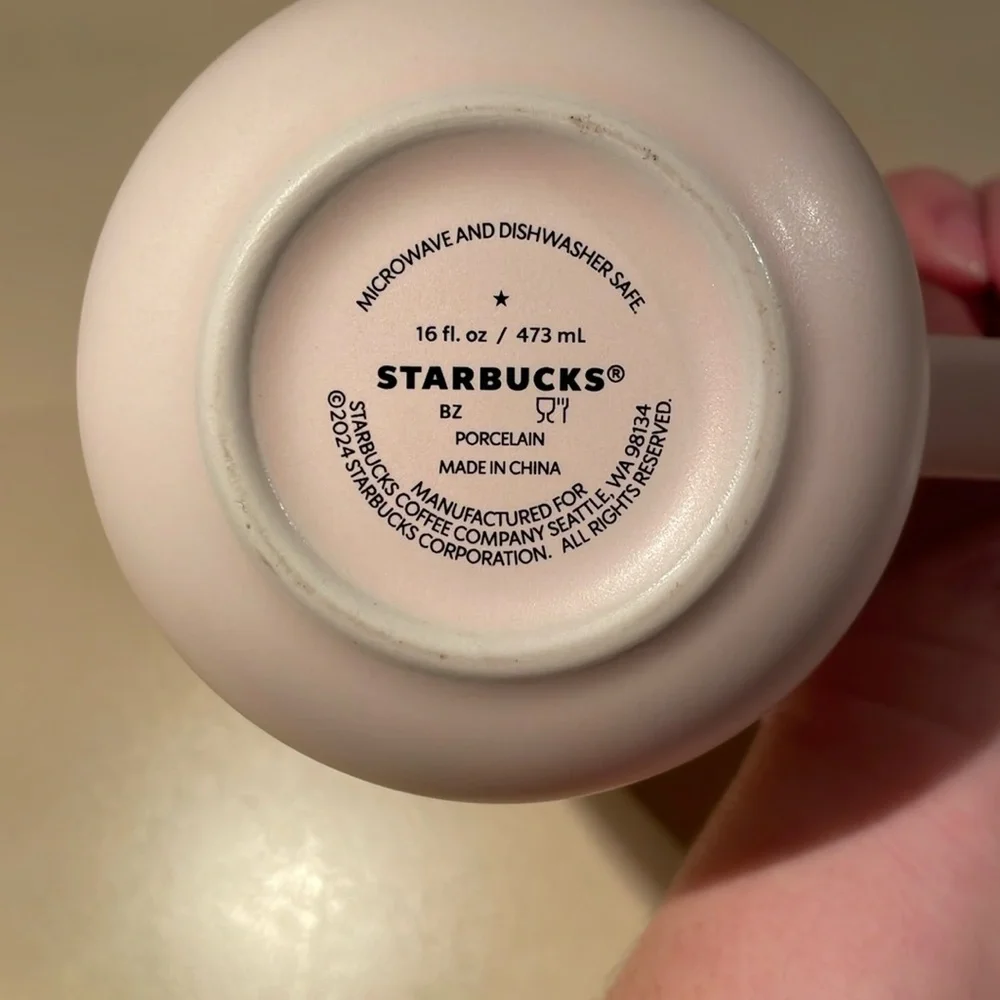 *RARE* STARBUCKS UEC Cream Colored Coffee Mug Fox Tiger Hummingbird elephant - Picture 6 of 9